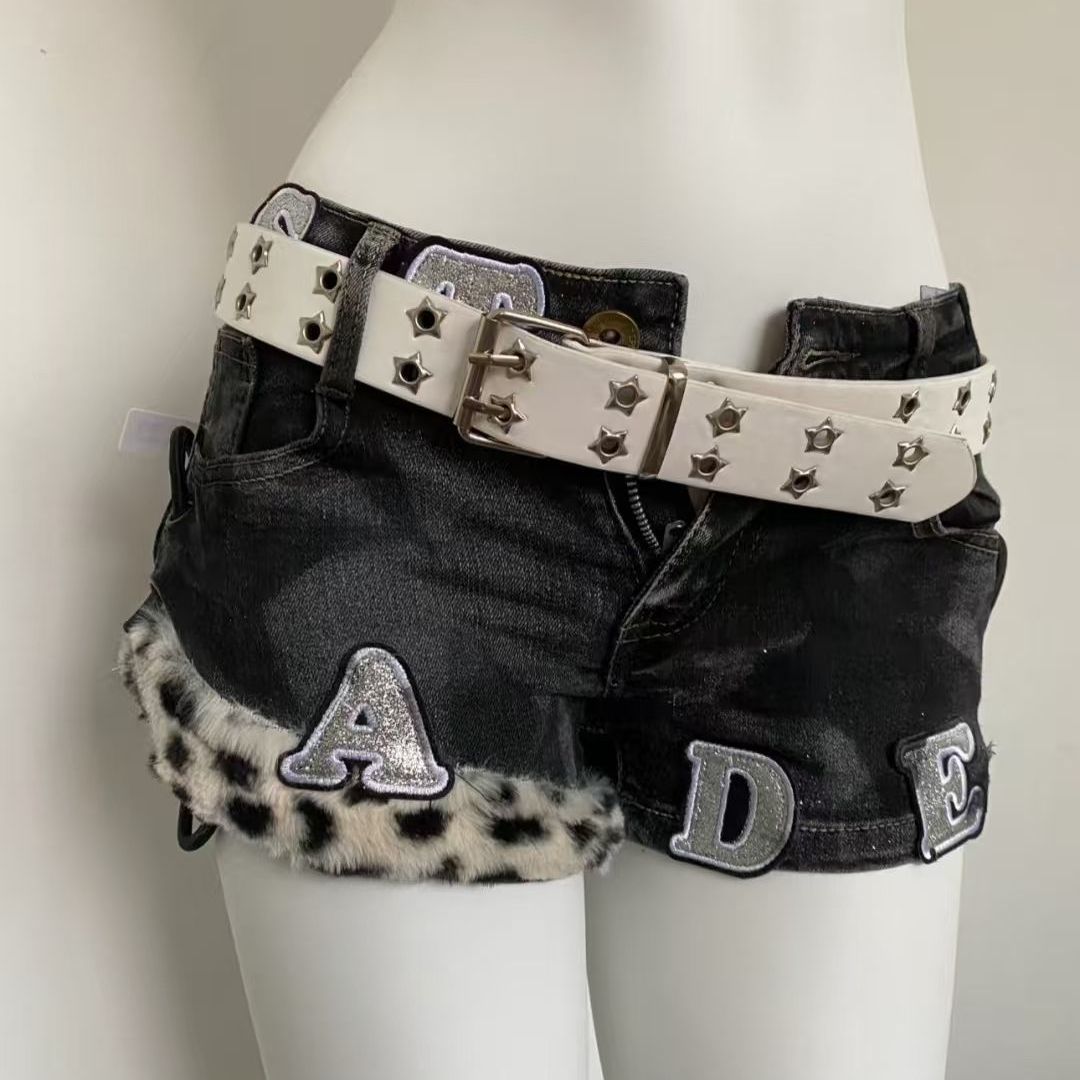 Girl Fashion Street - Y2k Geborduurde Patch Denim Shorts Vrouw