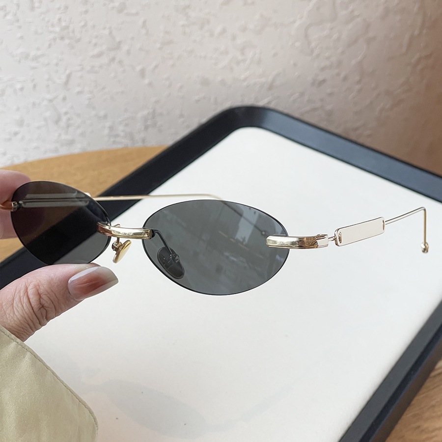 Effen frameloze ovale platte b - Street Fashion Shoot recensie en prijs