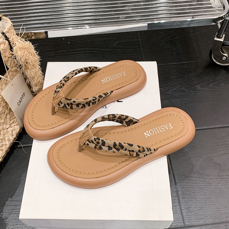 Merk Slippers voor Dames Luxe  - Street Fashion Luxury recensie en prijs