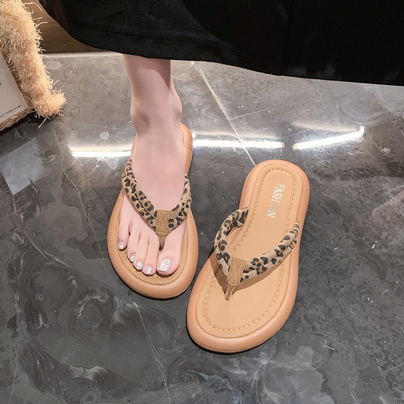 Merk Slippers voor Dames Luxe  - Street Fashion Luxury recensie en prijs